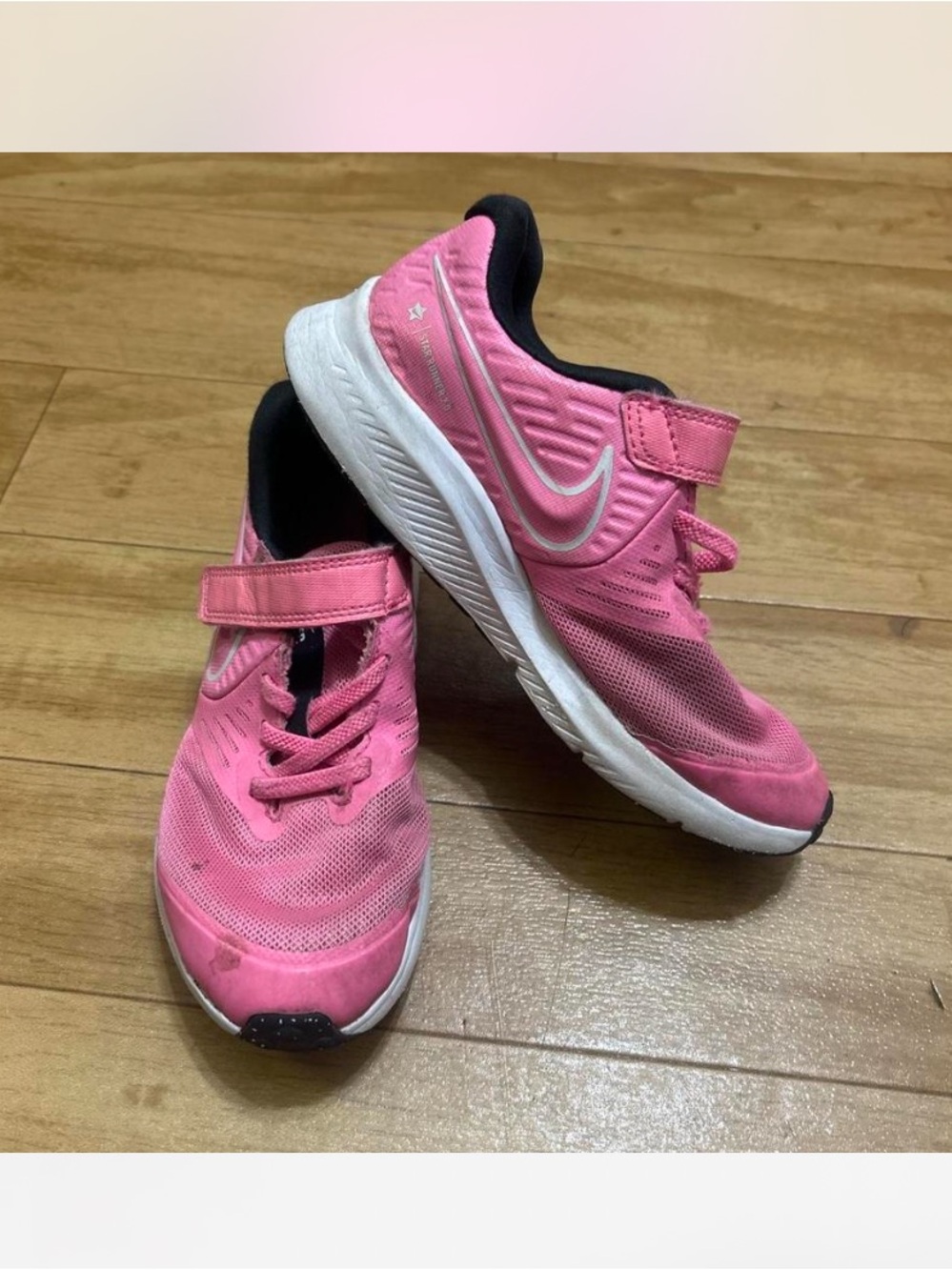 Nike Pink Kids' Sneakers with White Sole and Black Lining - Picture 2 of 8